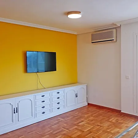 Amplio Y Luminoso En Urbanizacion Con Piscina Y Garaje Privado Apartment